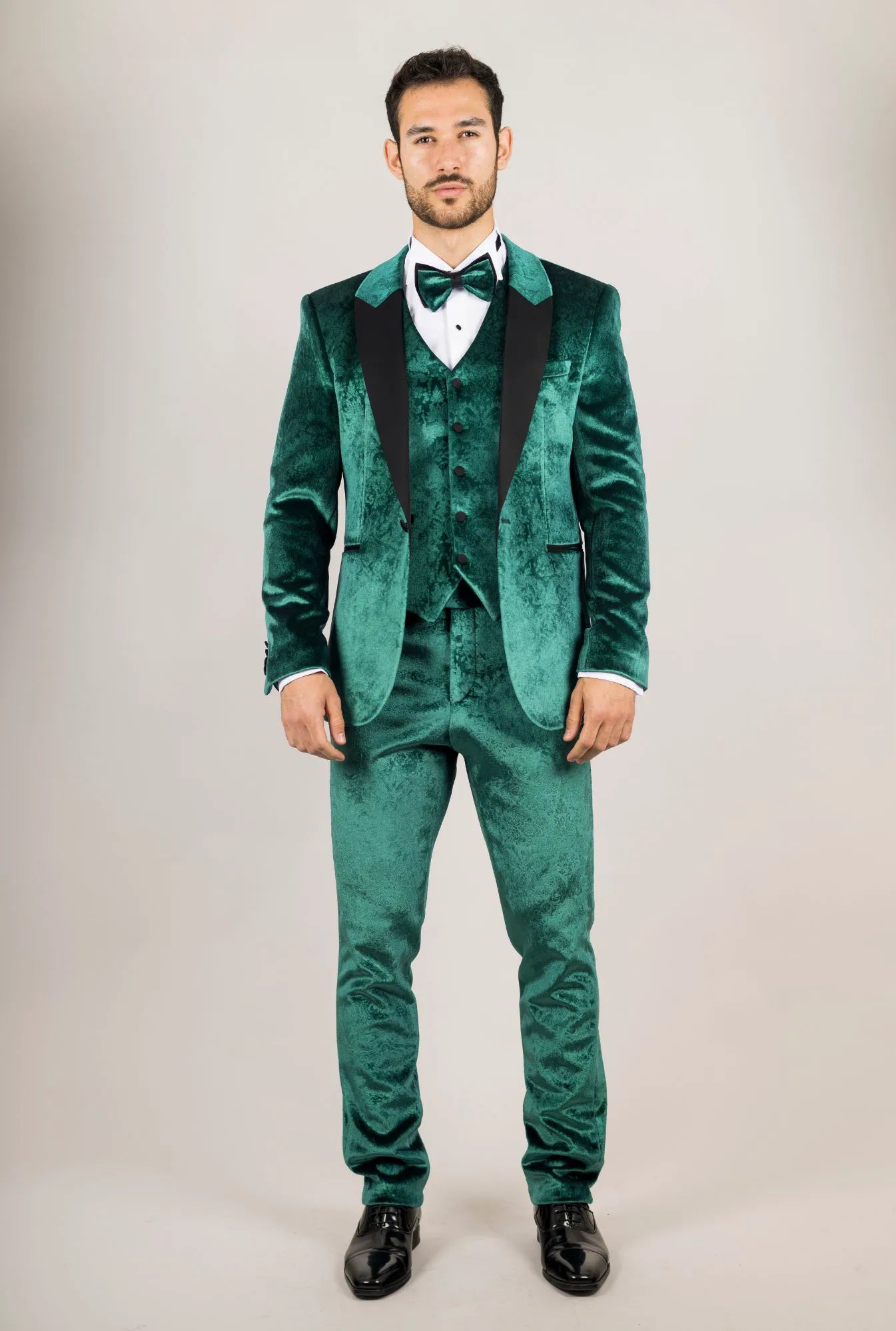 34" Jacket 28" Trousers, 36" Jacket 30" Trousers, 38" Jacket 32" Trousers, 40" Jacket 34" Trousers, 42" Jacket 36" Trousers, 44" Jacket 38" Trousers, 46" Jacket 40" Trousers, 48" Jacket 42" Trousers, 50" Jacket 40" Trousers, 50" Jacket 42" Trousers, 50" Jacket 44" Trousers, 52" Jacket 42" Trousers, 52" Jacket 44" Trousers, 52" Jacket 46" Trousers, 54" Jacket 44" Trousers, 54" Jacket 46" Trousers