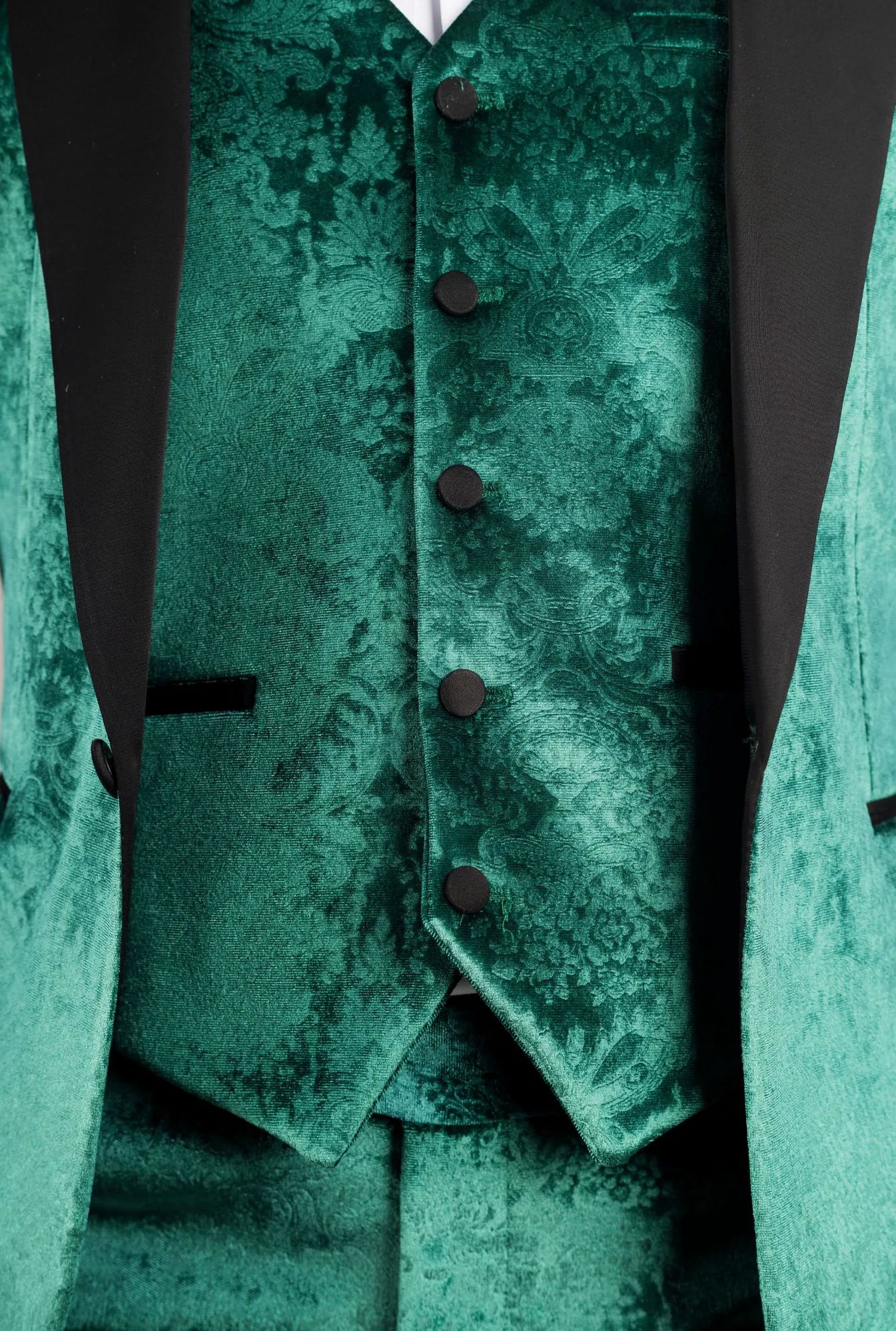 34" Jacket 28" Trousers, 36" Jacket 30" Trousers, 38" Jacket 32" Trousers, 40" Jacket 34" Trousers, 42" Jacket 36" Trousers, 44" Jacket 38" Trousers, 46" Jacket 40" Trousers, 48" Jacket 42" Trousers, 50" Jacket 40" Trousers, 50" Jacket 42" Trousers, 50" Jacket 44" Trousers, 52" Jacket 42" Trousers, 52" Jacket 44" Trousers, 52" Jacket 46" Trousers, 54" Jacket 44" Trousers, 54" Jacket 46" Trousers