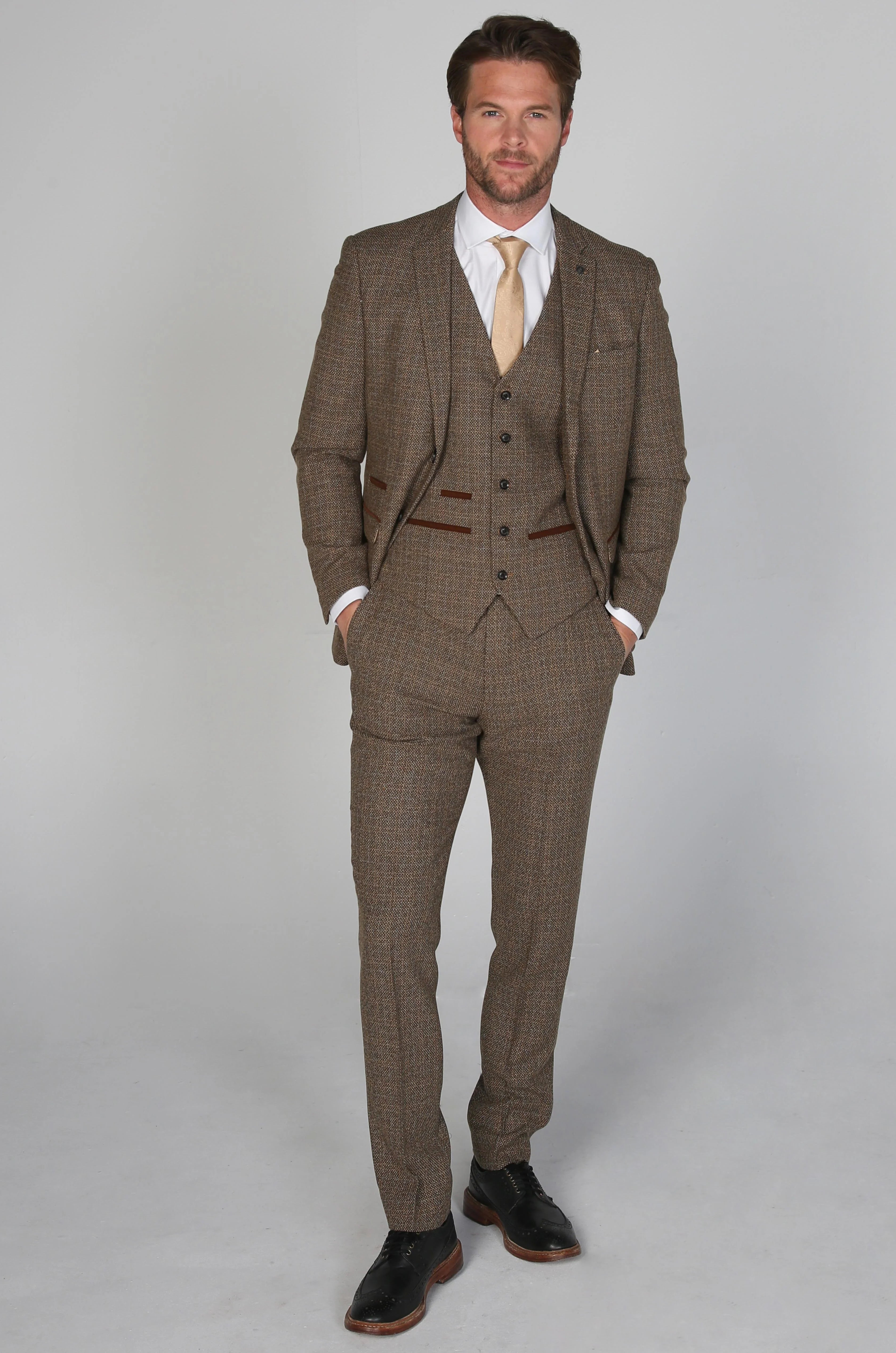 34" Jacket 28" Trousers, 36" Jacket 30" Trousers, 38" Jacket 32" Trousers, 40" Jacket 34" Trousers, 42" Jacket 36" Trousers, 44" Jacket 38" Trousers, 46" Jacket 40" Trousers, 48" Jacket 42" Trousers, 50" Jacket 40" Trousers, 50" Jacket 42" Trousers, 50" Jacket 44" Trousers, 52" Jacket 42" Trousers, 52" Jacket 44" Trousers, 52" Jacket 46" Trousers, 54" Jacket 44" Trousers, 54" Jacket 46" Trousers