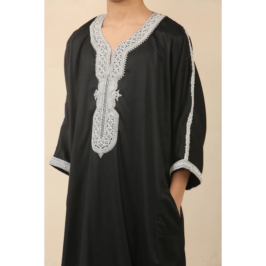 HM62-kids_thobe_Black-Silver_32, HM62-kids_thobe_Black-Silver_34, HM62-kids_thobe_Black-Silver_36, HM62-kids_thobe_Black-Silver_38, HM62-kids_thobe_Black-Silver_40, HM62-kids_thobe_Black-Silver_42, HM62-kids_thobe_Black-Silver_44, HM62-kids_thobe_Black-Silver_46, HM62-kids_thobe_Black-Silver_48, HM62-kids_thobe_Black-Silver_50